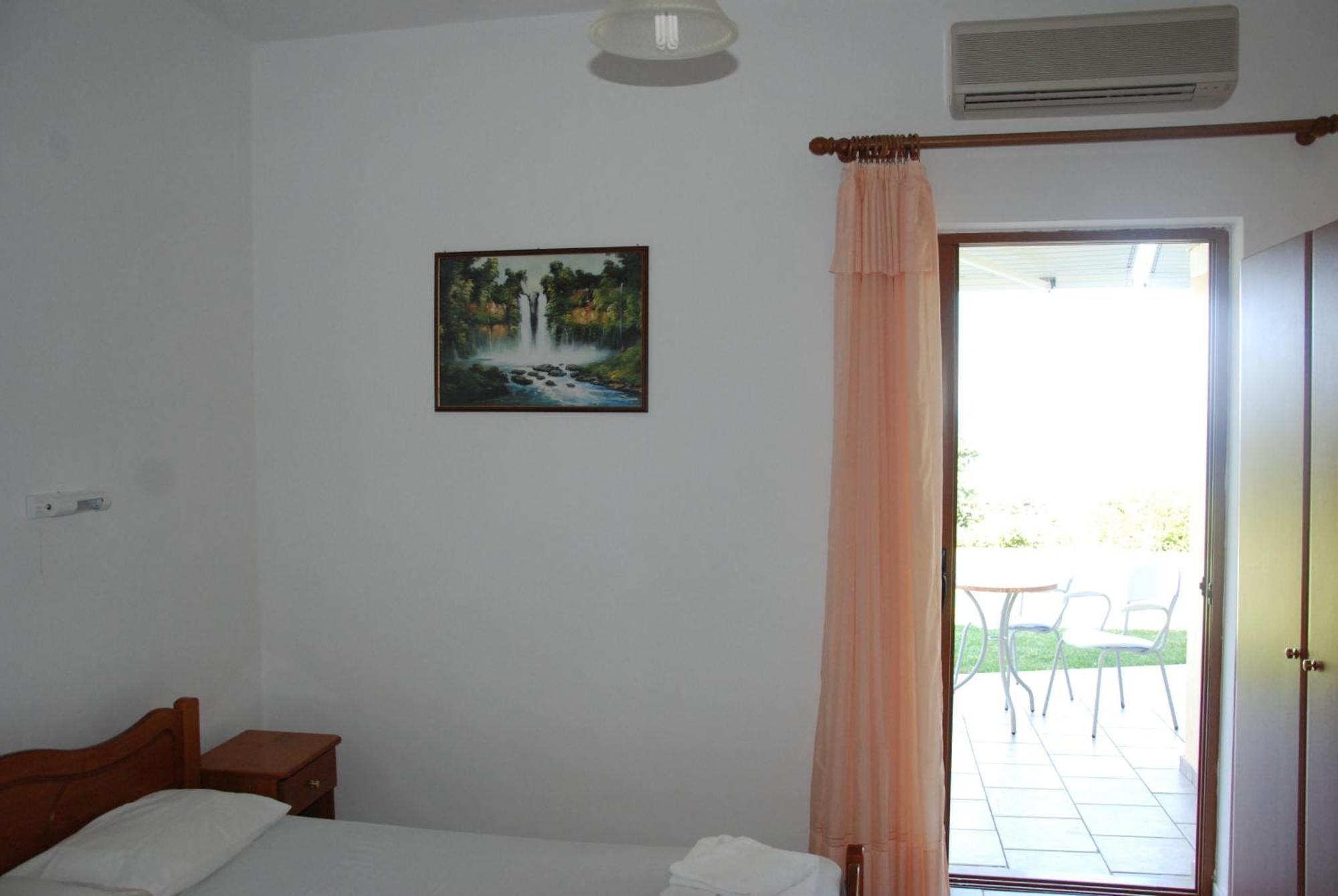Artolithia Apartments Ríza Habitación foto