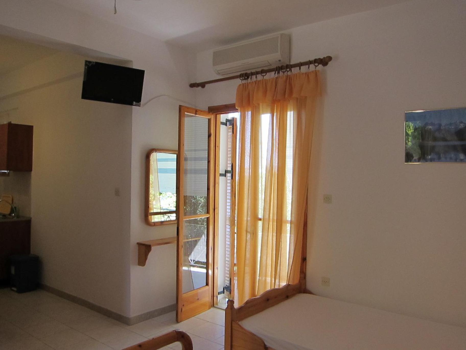 Artolithia Apartments Ríza Habitación foto